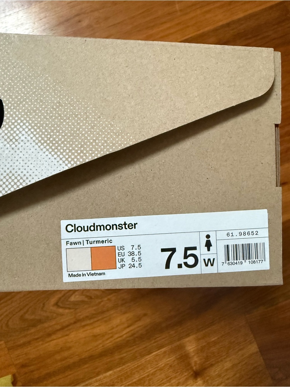 On Women's Cloudmonster in the Fawn/Turmeric Colorway Size 7.5 - Picture 10 of 11